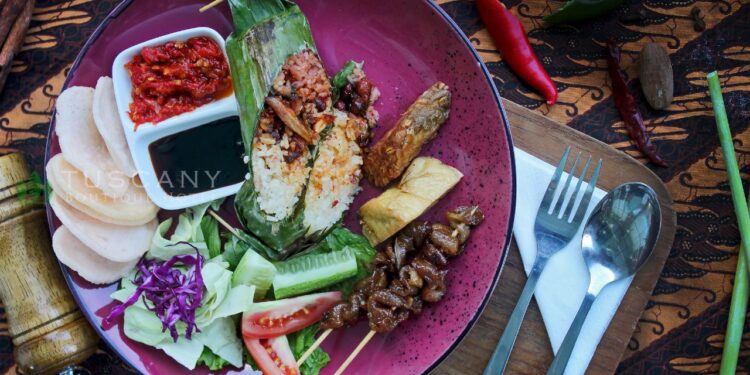 Paket Merdeka ala Tuscany Boutique Hotel Suguhkan Nasi Bakar Merah Putih