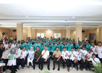 Jaga Keindahan Kota, Benyamin Buka Pelatihan untuk Petugas Pemeliharaan Taman