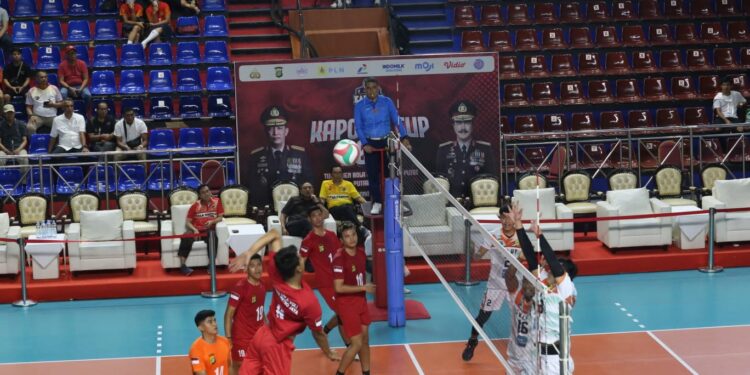 TIM DKI JAYA LOLOS Babak 8 Besar Turnamen Bola Voli Kapolri Cup 2023, POLDA METRO JAYA SUKSES SEBAGAI TUAN RUMAH 16 BESAR.