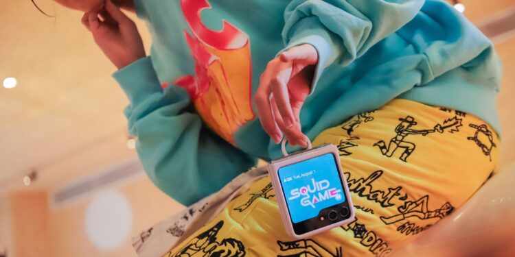 OOTD Lebih Stylish dengan Galaxy Z Flip5 Terbaru, Ideal bagi Para Fashion Enthusiast!