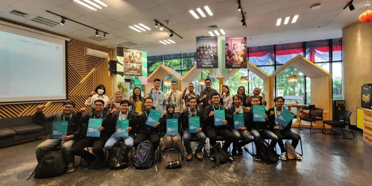 Sinar Mas Land Berikan Beasiswa Pendidikan Teknologi Digital untuk 60 Pemuda-Pemudi Kabupaten Tangerang