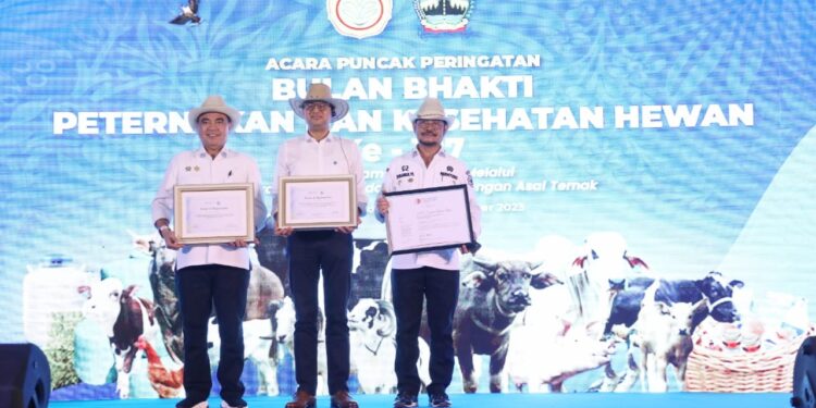 3 Penghargaan Dunia Bagi Kementan Berkat Prestasi Sektor Peternakan