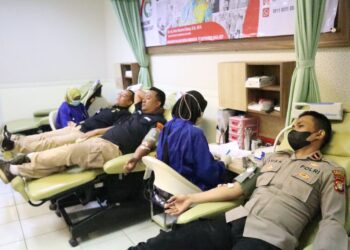 Donor Darah Personel Sihumas Polres Tangsel Sambut HUT Humas Polri Ke-72