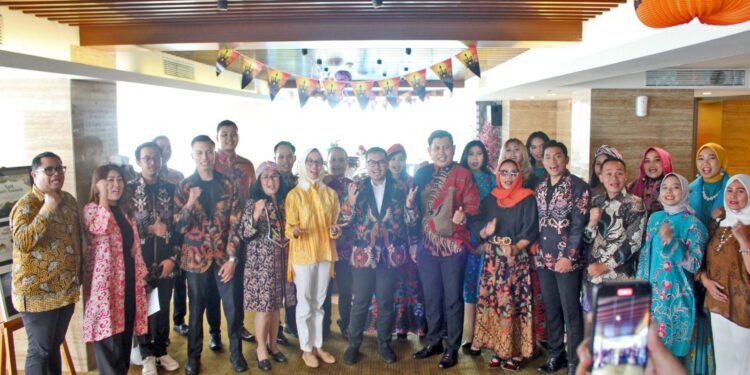 Memperingati Hari Batik Nasional, Swiss-Belhotel Serpong Gelar Batik Fashion Lunch Menggandeng UMKM dan Dekranasda Kota Tangerang Selatan