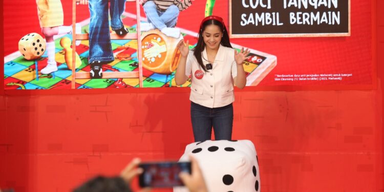 Hari Cuci Tangan Sedunia : Lifebuoy Bagikan Board Game Edukatif ke Lebih Dari 1.000 Sekolah Dasar di Berbagai Wilayah Indonesia