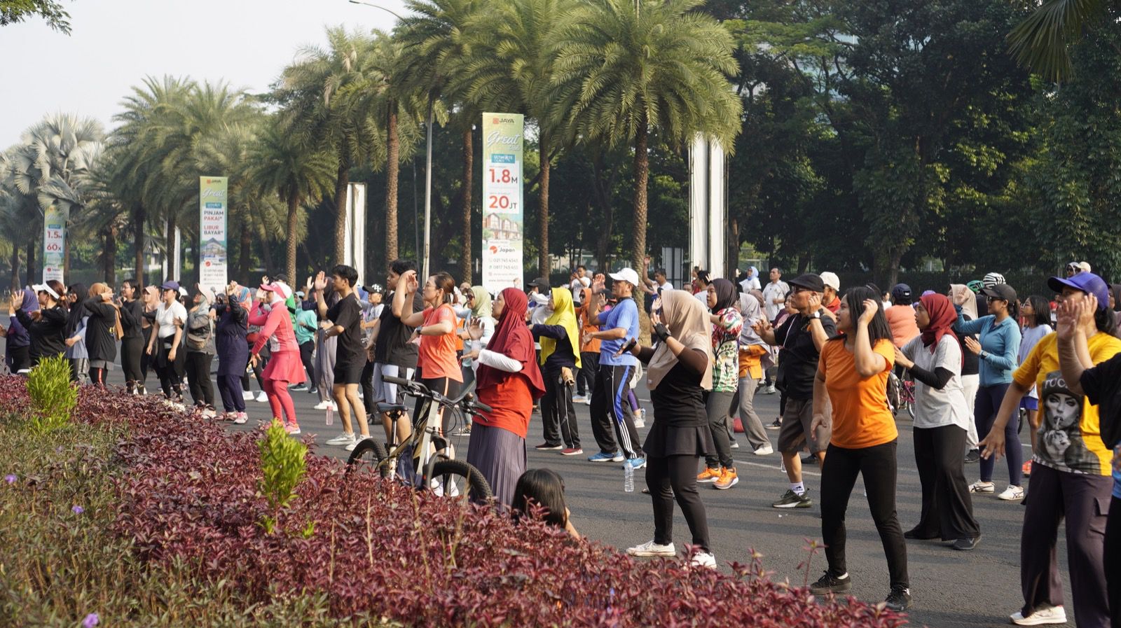 Keseruan Car Free Day Sehat bersama Hotel Santika Premiere Bintaro