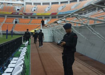 Pastikan Keamanan Jelang Pertandingan FIFA World Cup U-17, Unit Jibom Brimob Sterilisasi Jakarta Internasional Stadium