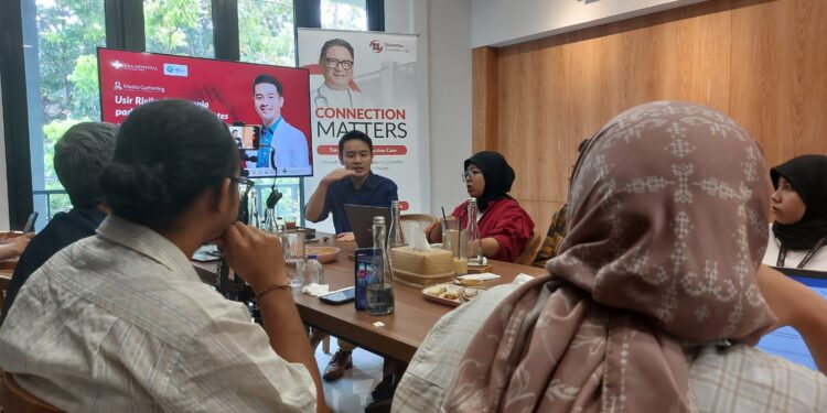 Peringati Hari Diabetes dan Hari Pneumonia, Eka Hospital Gelar Health Talk bersama PT. Pfizer Indonesia