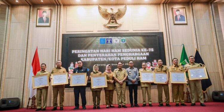 Pemkot Tangsel Raih Penghargaan Kota Peduli HAM 2023