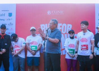 Diikuti Ribuan Peserta, Benyamin-Pilar Lepas Peserta Run For Humanity