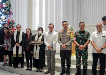 Bima Arya Bersama Forkopimda Kunjungi 6 Gereja, Pastikan Natal Berlangsung Kondusif