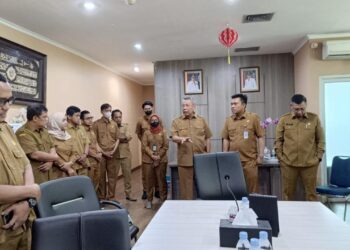 Lakukan Sidak Hari Pertama Kerja di 2024, Benyamin: Tingkat Kehadiran 98 Persen Lebih