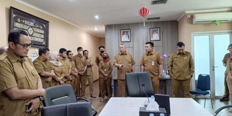 Lakukan Sidak Hari Pertama Kerja di 2024, Benyamin: Tingkat Kehadiran 98 Persen Lebih