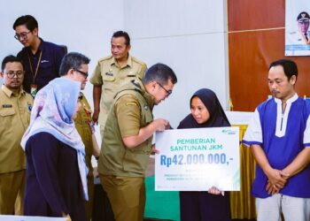 Pilar Serahkan Santunan Jaminan Kematian ke Ahli Waris Peserta BPJS Ketenagakerjaan