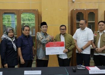 Bersama Kemensos, BNPB dan DPR RI, Pilar Serahkan Bantuan Sosial untuk Masyarakat