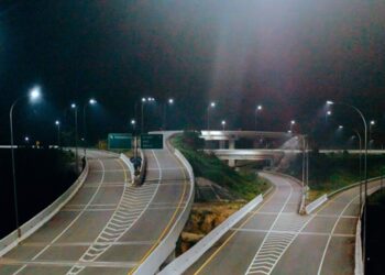 Dukung keselamatan dan kenyamanan berkendara saat mudik Lebaran, Signify hadirkan PJU pintar di lebih dari 3.000 titik di Tol Trans Sumatera