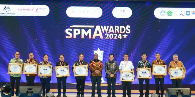 Pemkot Tangsel Raih Penghargaan Standar Pelayanan Minimal Kategori Terbaik se-Indonesia