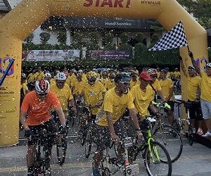 Jelajah Sehat Kota Semarang Bersama Santika Indonesia Hotels & Resorts dalam Family Fun Bike