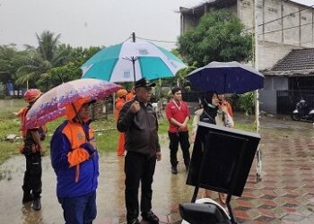 Cisadane Meluap, Benyamin Pastikan Bantuan Terdistribusi ke Masyarakat