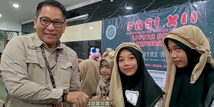 PT IKPP Salurkan Wakaf Al Quran Bagi Para Santri Peserta FASI XII