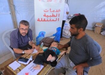 Krisis Kesehatan Meningkat, PMI Lanjutkan Layanan Kesehatan Keliling di Kamp Pengungsian Khan Younis