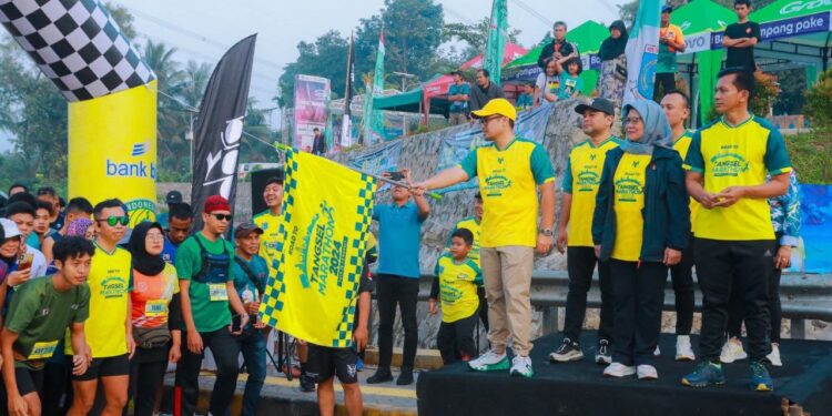Pilar Puji Antusiasme Ribuan Peserta Road to Tangsel Marathon 2024 di Kecamatan Setu