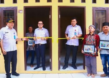 Senyum Penuh Syukur Marto Lihat Rumahnya yang Bagus Usai Dibedah Pemkot Tangsel