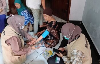 Jawab Soal Sejumlah Lansia Tak Miliki KIS-BPJS, Kadinkes Tangsel: Kita Cek Ternyata Punya dan Aktif