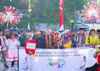 Sambut Kemerdekaan dengan Menggelar Pawai Budaya, Wali Kota Tangsel Puji Kekompakan Kecamatan Setu