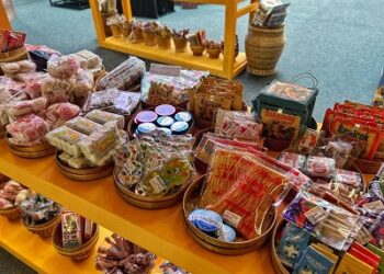 Semarak Kemerdekaan Indonesia, Living World Kota Wisata Cibubur Hadirkan Kampung Mainan Bocah dan Pesta Diskon Hingga 79%
