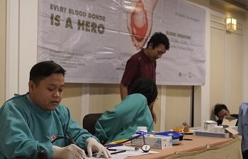 Hotel Santika Premiere Bintaro Gelar kegiatan “ 1 Kantong Darah Berarti untuk Selamatkan Nyawa “ dalam rangka Peringatan Hari Kemerdekaan Indonesia