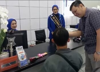 BRI Kanca Bekasi Harapan Indah Berbagi Bingkisan di HPN 2024