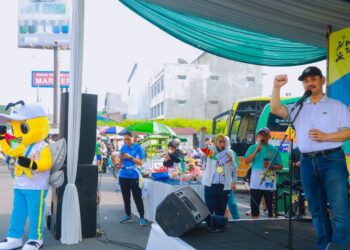 Hadiri Kirab Menuju Porkot Tangsel 2024, Tabrani Beri Semangat ke Seluruh Atlet