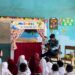 Patriot Siaga: Pertunjukan Boneka Tangan “Smong si Raksasa Laut” untuk edukasi mitigasi bencana anak-anak di SDN 1 Situregen