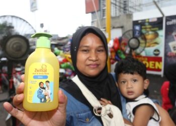 Zwitsal Bersama Alfamart Jaga Kesehatan Kulit 3.000 Bayi Indonesia melalui ‘4 Langkah AKSI’