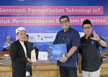 XL Axiata Dukung Digitalisasi Pesantren di Lombok TimurHadirkan Solusi IoT dan AI