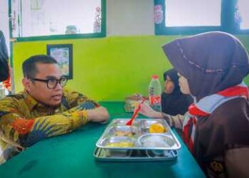 Menteri Abdul Kadir Karding Apresiasi Makan Bergizi Gratis di Tangsel, Pilar: Kami Siap Dukung Penuh