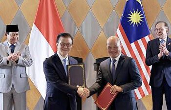 Di hadapan PM Malaysia dan Presiden RI, Axiata dan Sinarmas Sepakati Dua (2)
