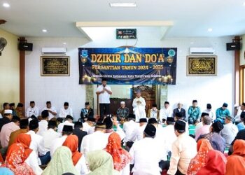 Benyamin Ajak Warga Tangsel Sambut Tahun Baru 2025 dengan Dzikir dan Doa Bersama