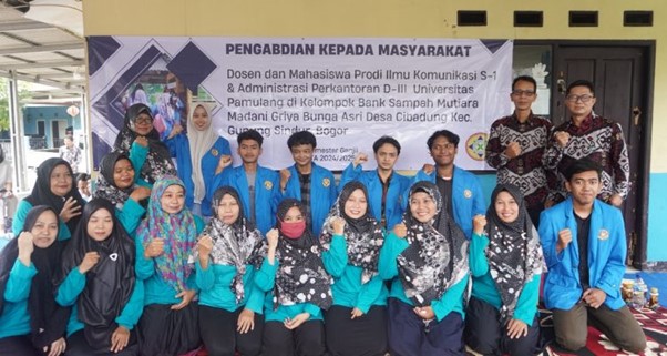 Dosen Administrasi Perkantoran UNPAM Lakukan Pengabdian Masyarakat di Bank Sampah Mutiara Madani