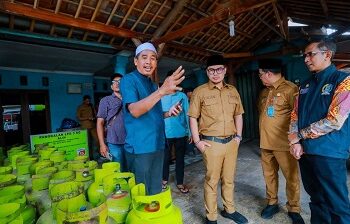 Tinjau Pangkalan Elpiji 3 Kg, Pilar Pastikan Stok hingga Bicara Aturan Baru dari Presiden Prabowo