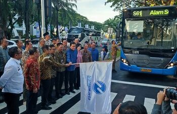 Peresmian Rute Baru Transjabodetabek Alam Sutera – Blok M oleh Gubernur Banten