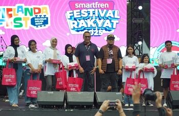 Smartfren Festival Rakyat 2025, XLSMART Gelar Musik Spektakuler Hadirkan 15 Ribu Penonton