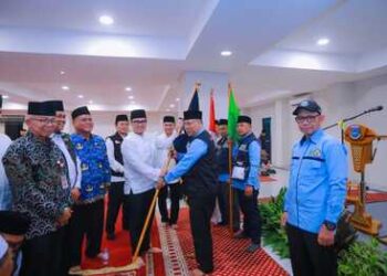 Bersama Wagub Banten, Pilar Lepas 393 Calon Jemaah Haji Kloter 47 Asal Tangsel