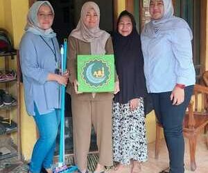 BRI Kramat Jati Bantu Karyawan Terdampak Banjir