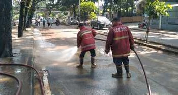 Usai Banjir Surut, Pemkot Tangsel Segera Lakukan Penyemprotan Lumpur di Jalan Terdampak