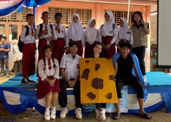 Teater “Murka Sang Caah Laut” Sukses Edukasi Mitigasi Tsunami untuk Siswa SD melalui Seni Pertunjukan