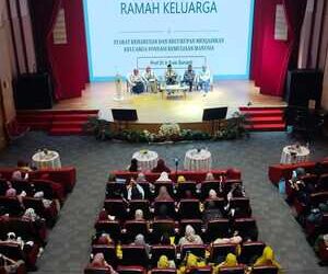 Fondasi Mewujudkan Kemuliaan Manusia: Pembangunan Ramah Keluarga Dengan Syarat Keharusan Dan Kecukupan Sebagai Solusi Masalah Bangsa