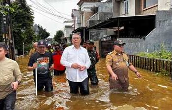 Respons Bencana Banjir, Benyamin Bakal Tambah 10 Pompa Penyedot Air di Maharta Tangsel