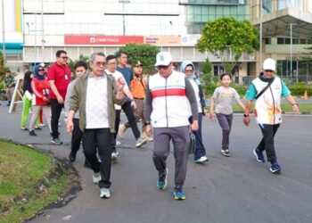 Benyamin Bersama Ribuan Masyarakat Ramaikan CFD BSD